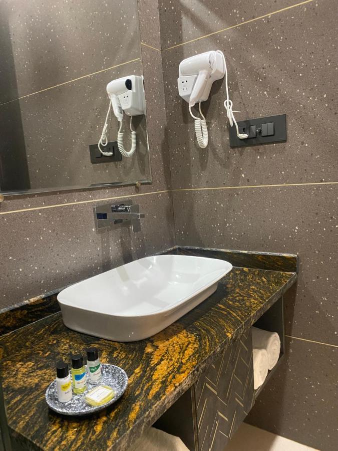 Hotel Azul Ganga Rishīkesh Esterno foto